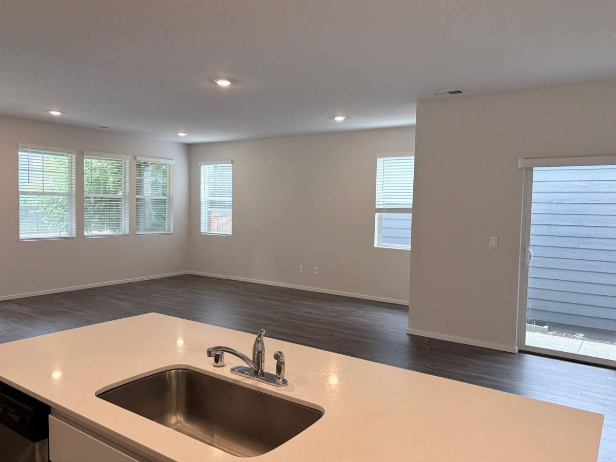 House for rent at 11306 NE 16th St, Vancouver, WA 98684
