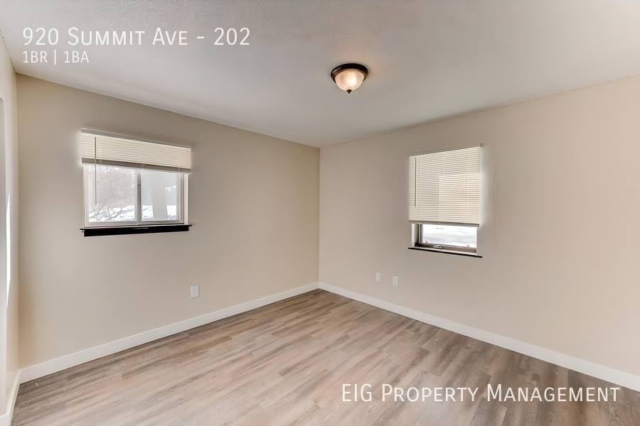 Apartment for rent at 920 Summit Ave #202, South Saint Paul, MN 55075