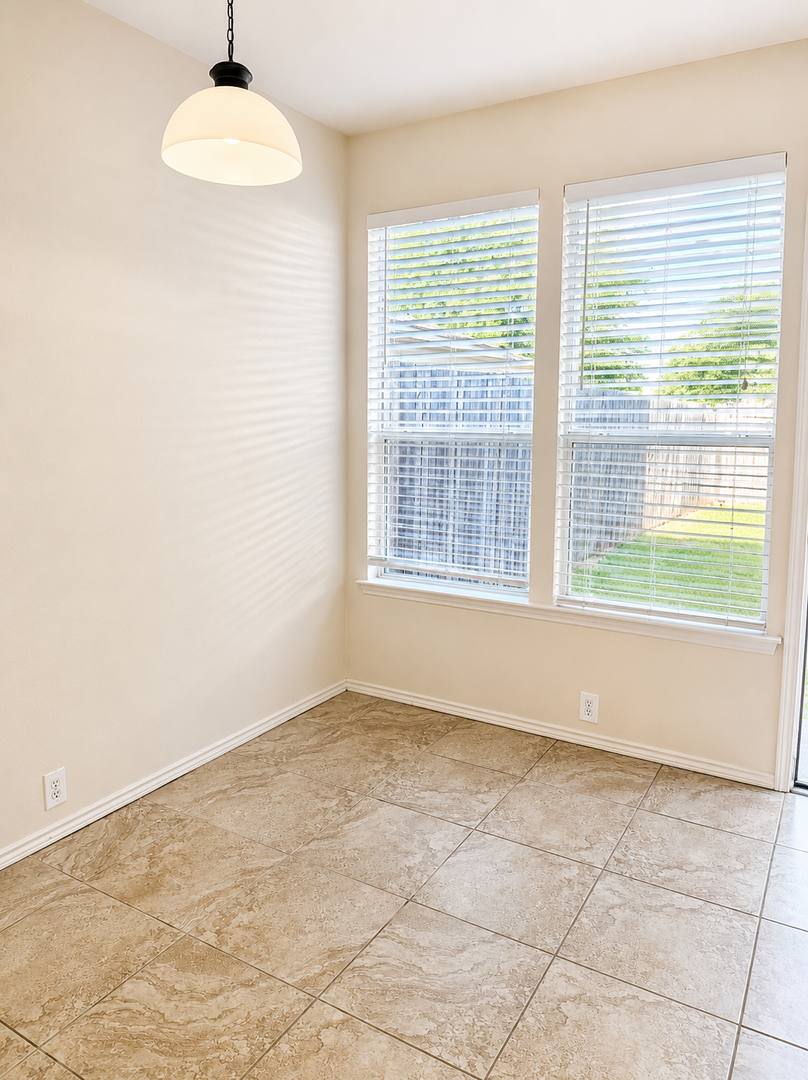 Townhouse for rent at 10633 Traymore Dr, Keller, TX 76244