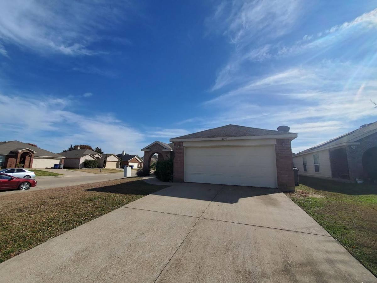House for rent at 2006 Bumelia Court, Dallas, TX 75253