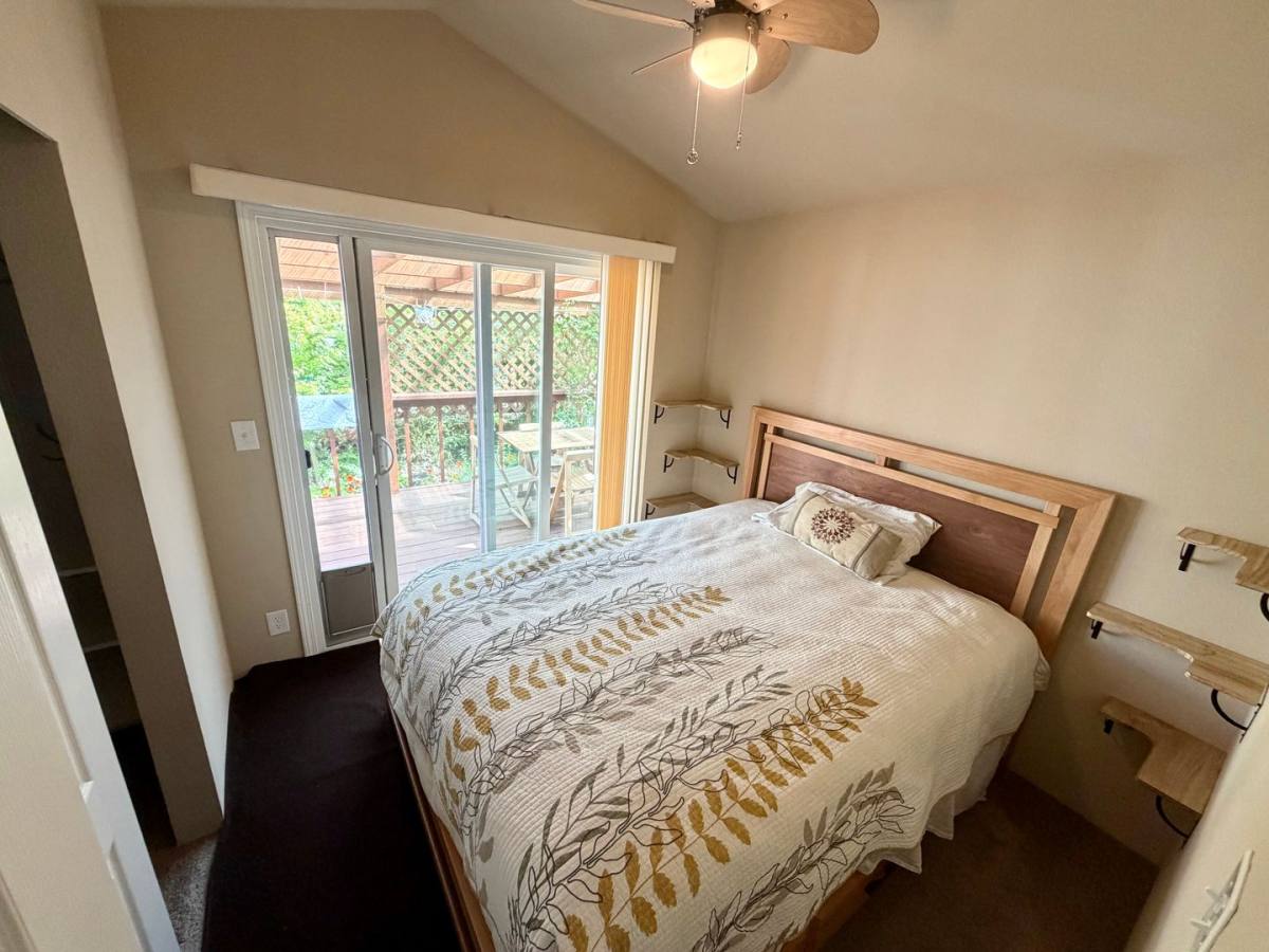 House for rent at 11 Pond Lane, Coos Bay, OR 97420