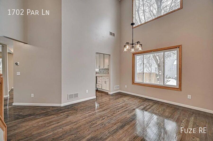 House for rent at 1702 Par Lane, Buffalo, MN 55313