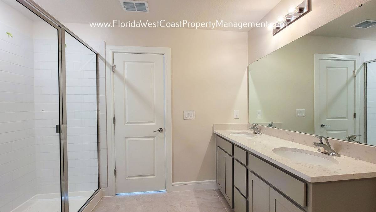 House for rent at 8415 Abalone Loop, Parrish, FL 34219