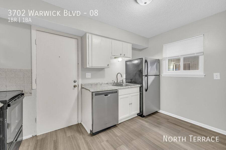 Apartment for rent at 3702 Warwick Blvd #8, Kansas City, MO 64111