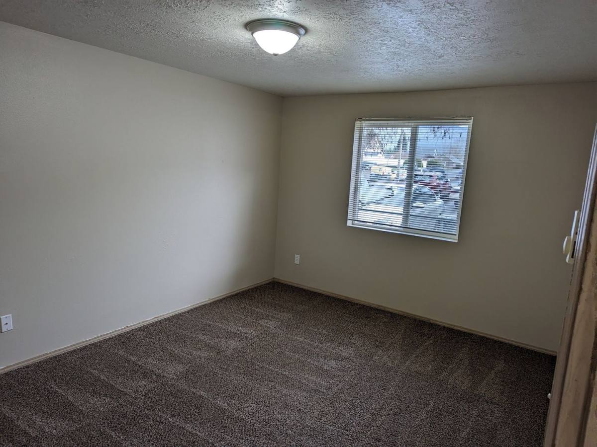 Apartment for rent at 1340-1376 W Locust St, Stayton, OR 97383