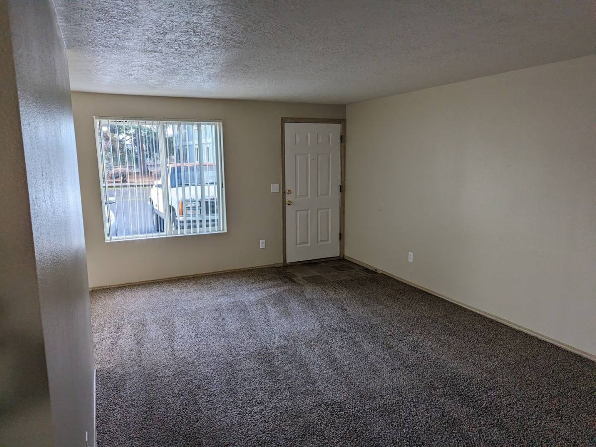 Apartment for rent at 1340-1376 W Locust St, Stayton, OR 97383