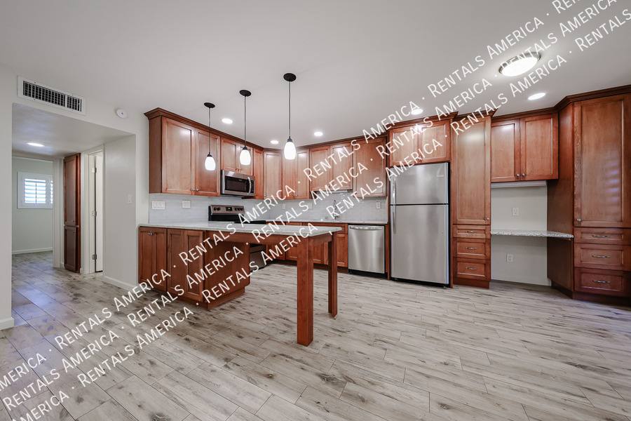 Condo for rent at 5525 E Thomas Rd #C2, Phoenix, AZ 85018