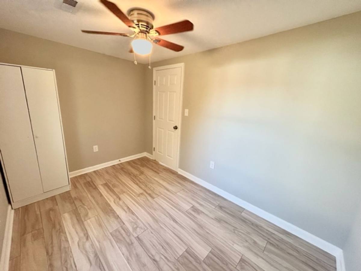 House for rent at 2909 Meridian St N, Huntsville, AL 35811