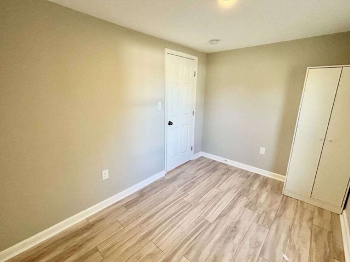 House for rent at 2909 Meridian St N, Huntsville, AL 35811