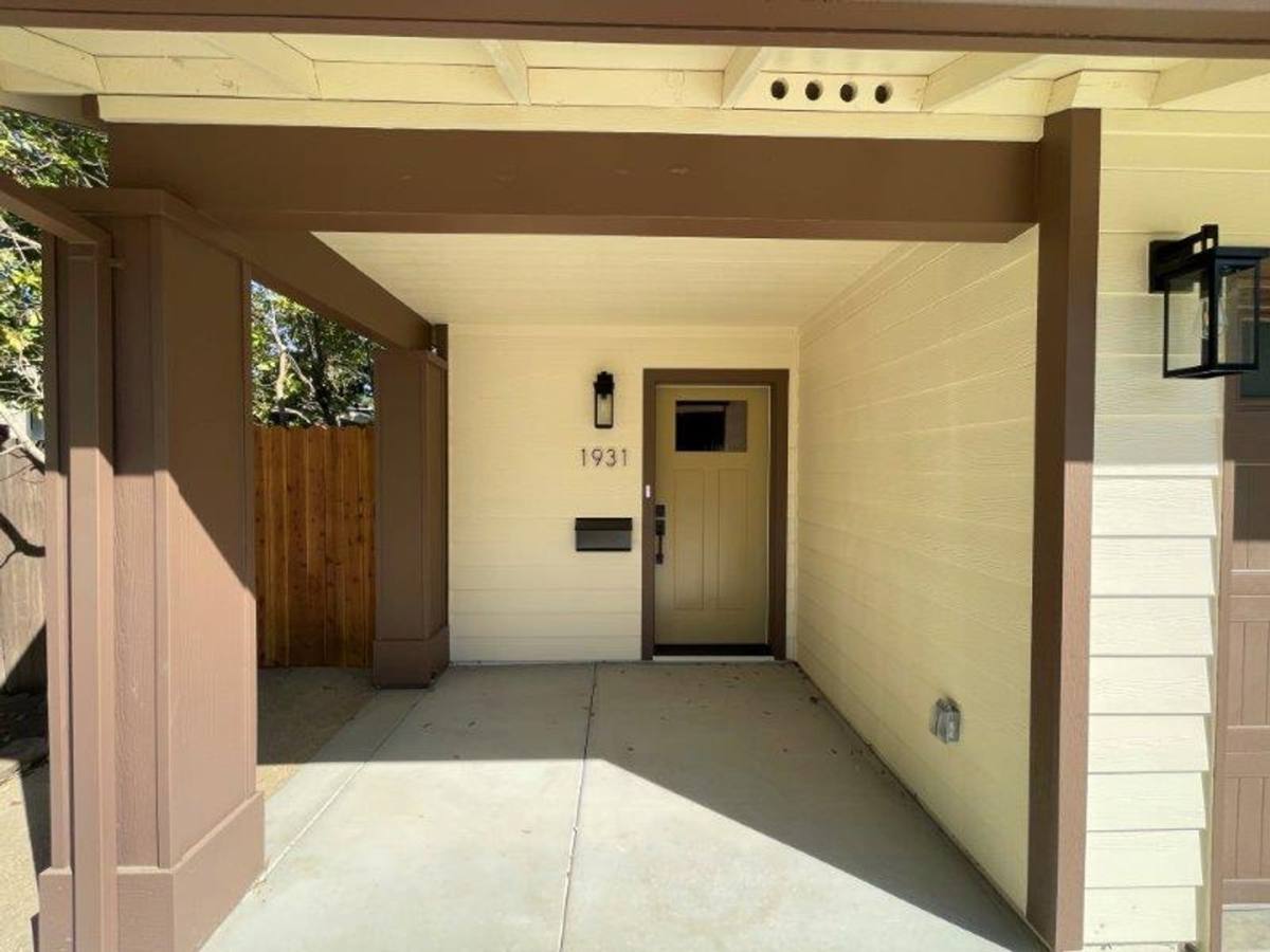 House for rent at 1931 55th St, Sacramento, CA 95819