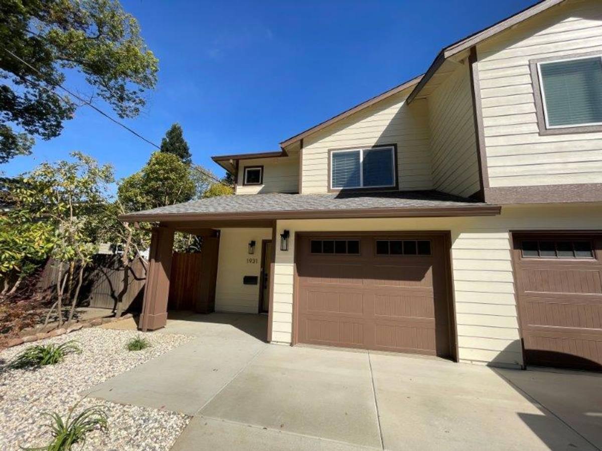 House for rent at 1931 55th St, Sacramento, CA 95819