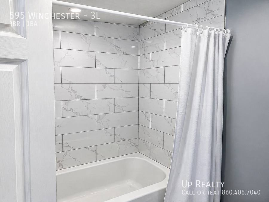 Apartment for rent at 595 Winchester #3L, New Haven, CT 06511