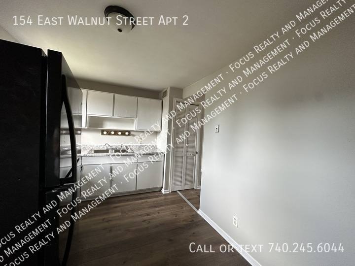 Apartment for rent at 154 E Walnut St #2, Lancaster, OH 43130