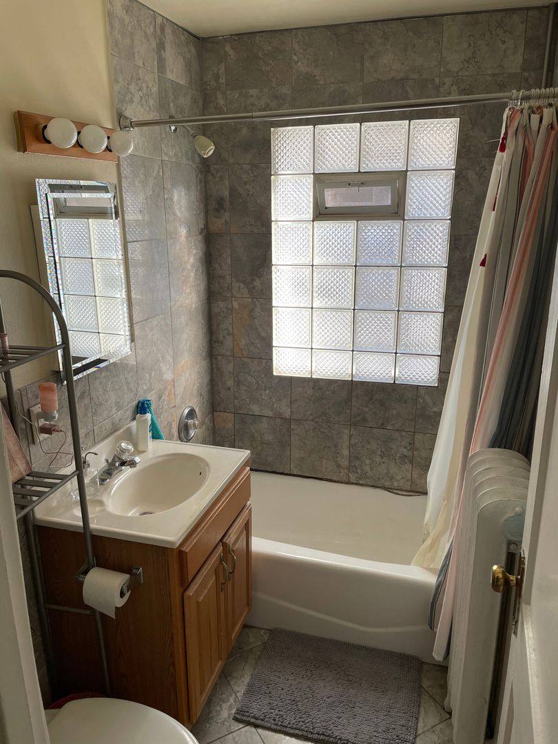 Apartment for rent at 1544 N Humboldt Ave, Milwaukee, WI 53202
