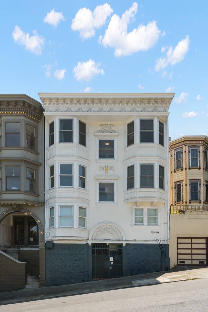 Apartment for rent at 737 Waller St #737, San Francisco, CA 94117