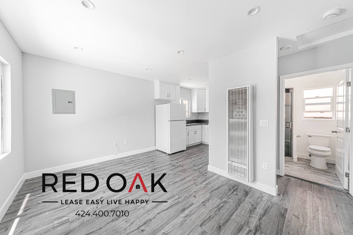 Condo for rent at 6429 1 2 S Victoria Ave, Los Angeles, CA 90043