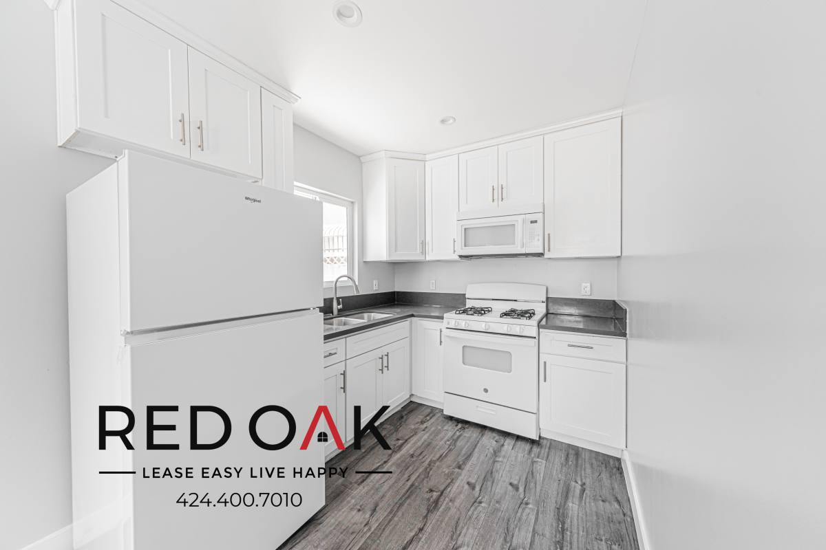 Condo for rent at 6429 1 2 S Victoria Ave, Los Angeles, CA 90043