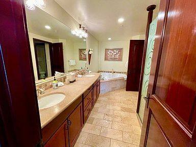 Apartment for rent at 4-820 Kuhio Highway, Kapaa, HI 96746