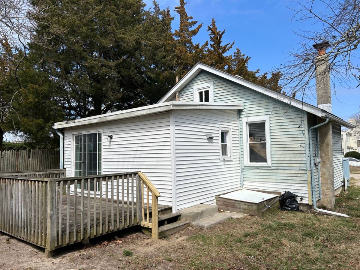 House for rent at 123 Walnut Ave, Pleasantville, NJ 08232