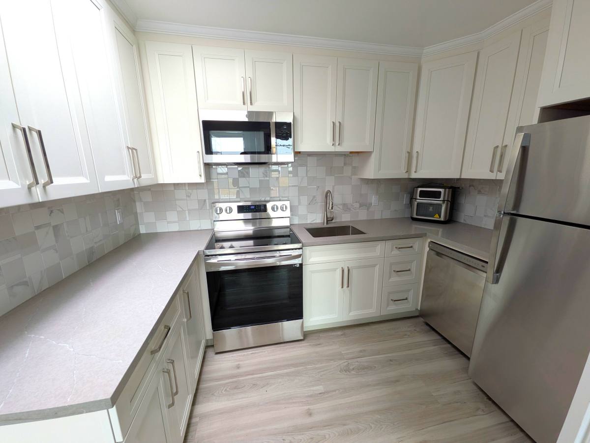 Apartment for rent at 2330 48th Ave #1, San Francisco, CA 94116