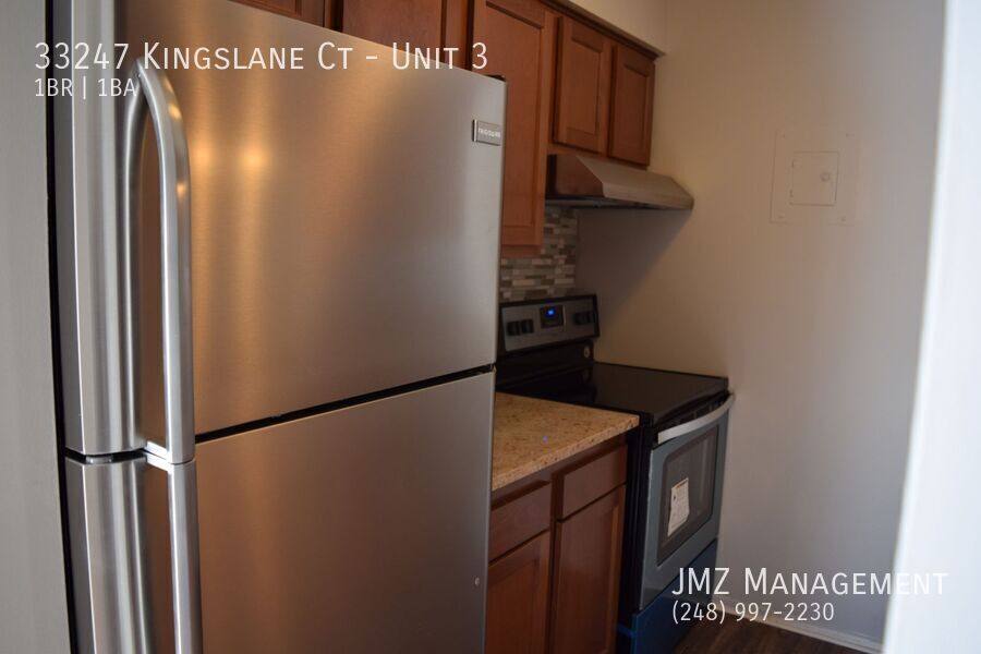 Apartment for rent at 33247 Kingslane Court #3, Farmington, MI 48335