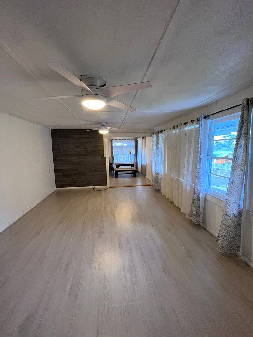 House for rent at 1074 Kaumana Dr, Hilo, HI 96720