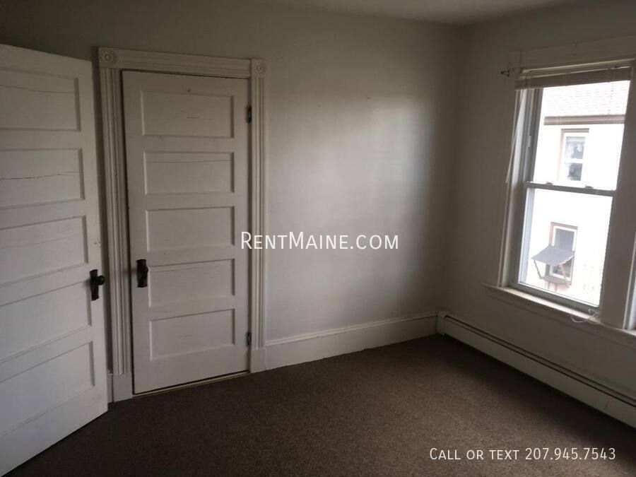 Apartment for rent at 699-701 Main St #2, Bangor, ME 04401