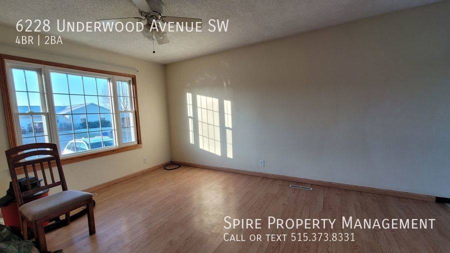 House for rent at 6228 Underwood Ave SW, Cedar Rapids, IA 52404