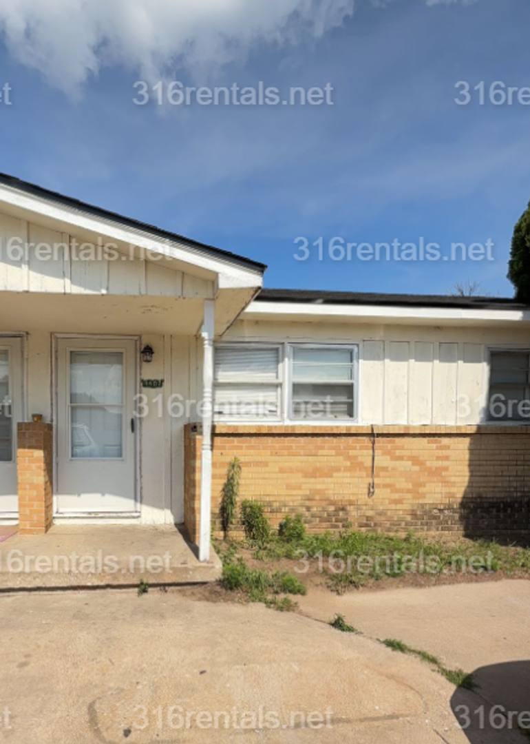 Apartment for rent at 4400-4402 S Dodge Ave, Wichita, KS 67217