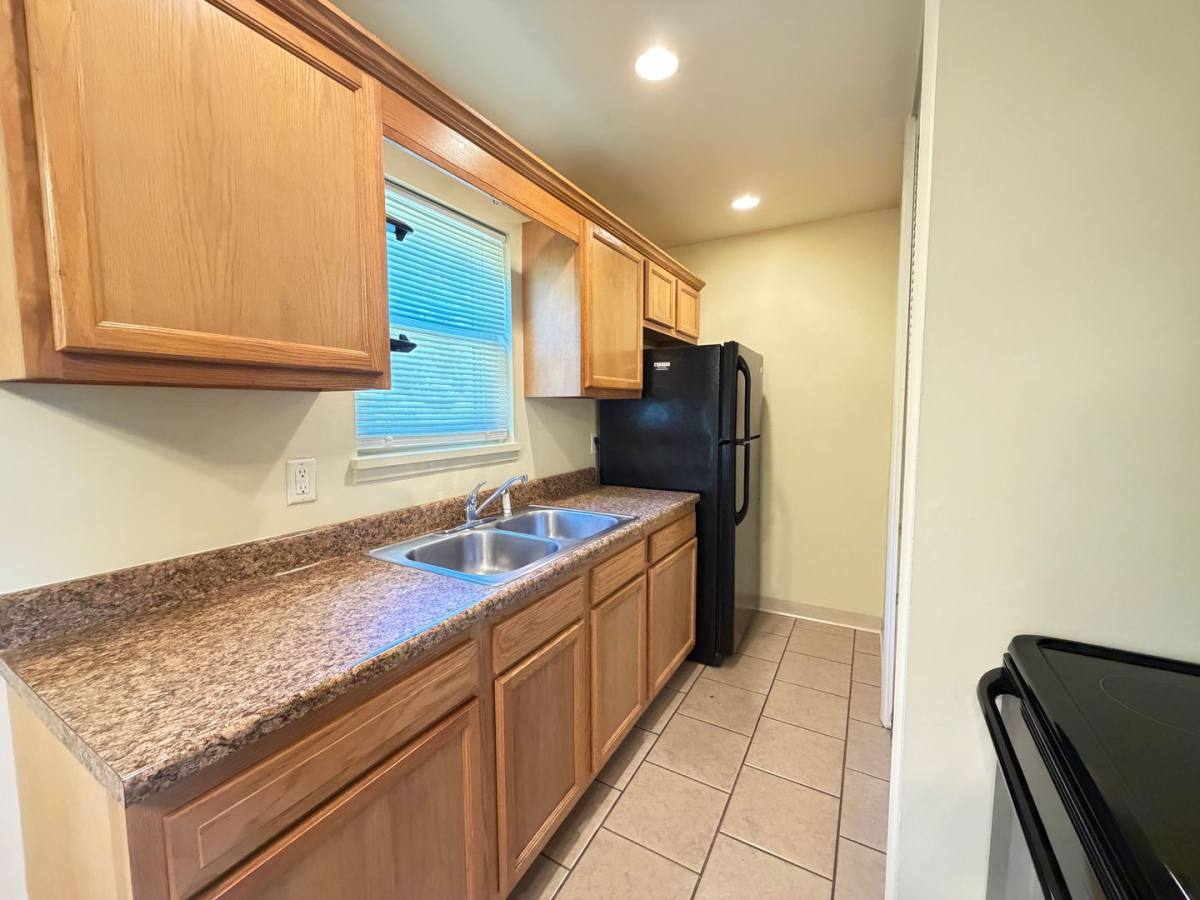 Apartment for rent at 9407 La Grange Rd, Louisville, KY 40242