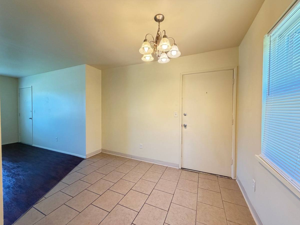 Apartment for rent at 9407 La Grange Rd, Louisville, KY 40242