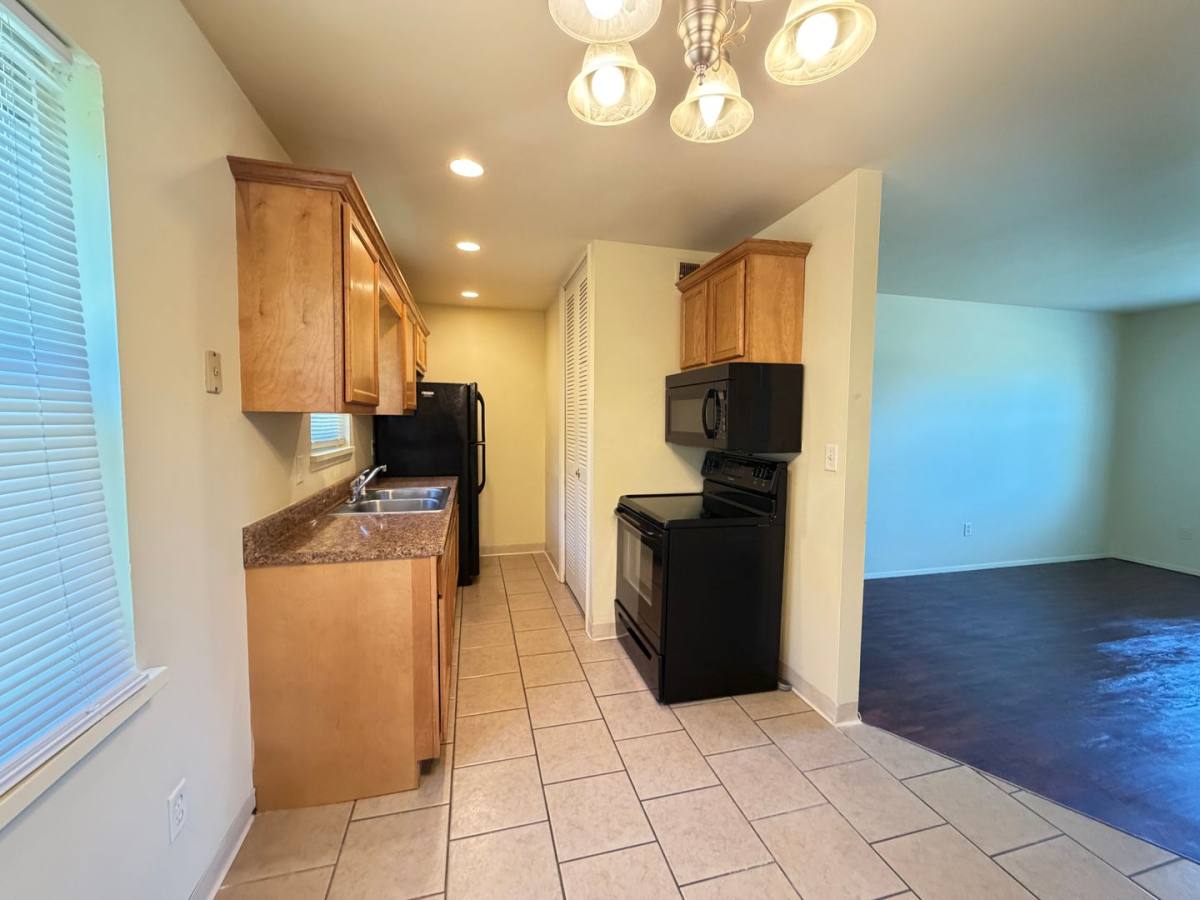 Apartment for rent at 9407 La Grange Rd, Louisville, KY 40242