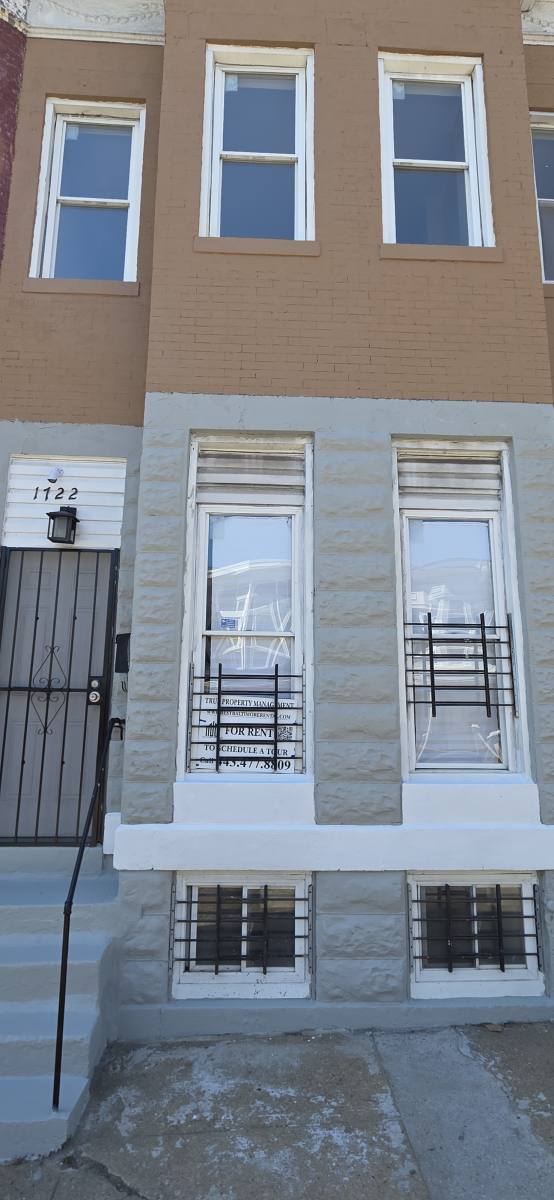 Townhouse for rent at 1722 N Monroe St, Baltimore, MD 21217