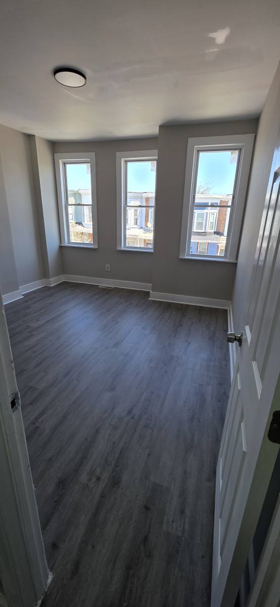 Townhouse for rent at 1722 N Monroe St, Baltimore, MD 21217