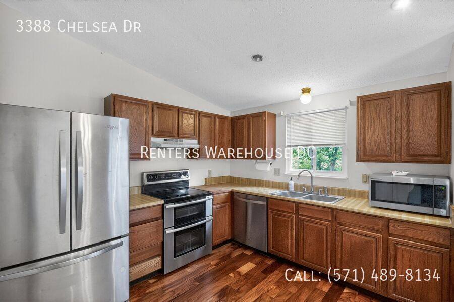 House for rent at 3388 Chelsea Dr, Woodbridge, VA 22192