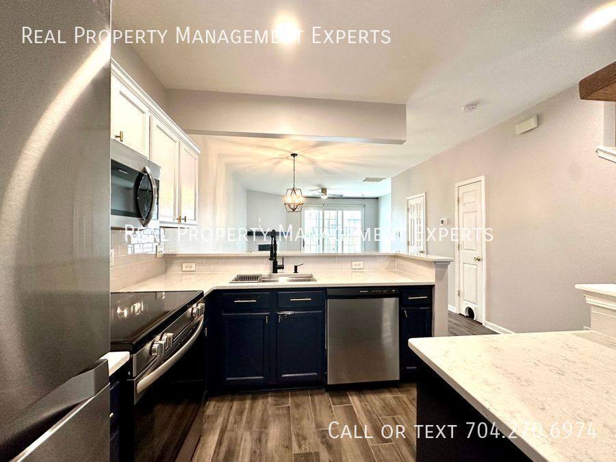 Townhouse for rent at 1318 Anthem Court, Charlotte, NC 28205