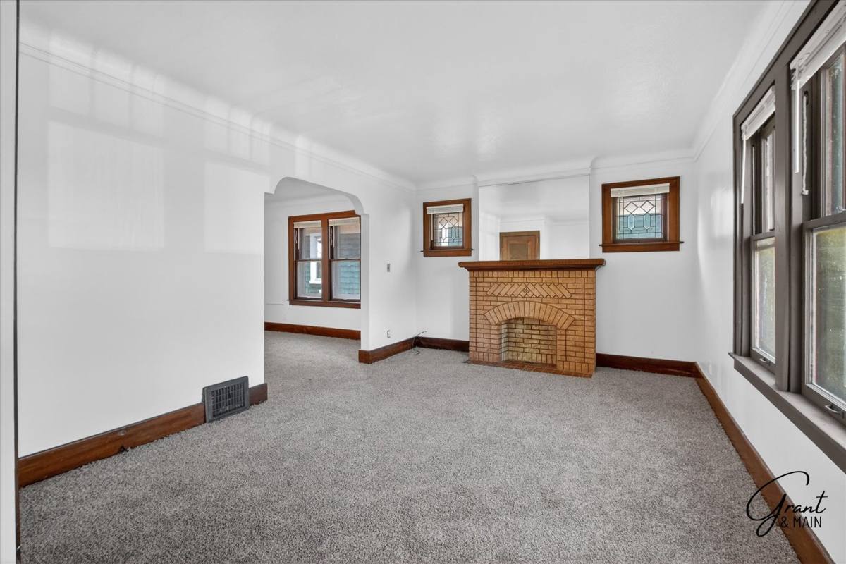 Apartment for rent at 18732 Salem St, Detroit, MI 48219