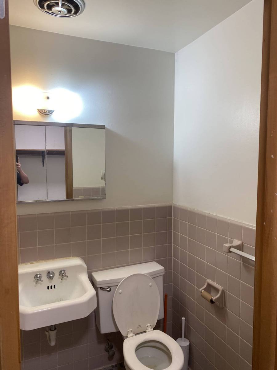 Apartment for rent at 717 University Ave SE, Minneapolis, MN 55414