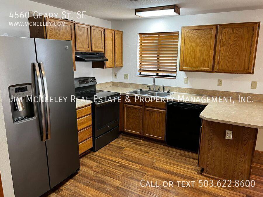 House for rent at 4560 Geary St SE, Albany, OR 97322