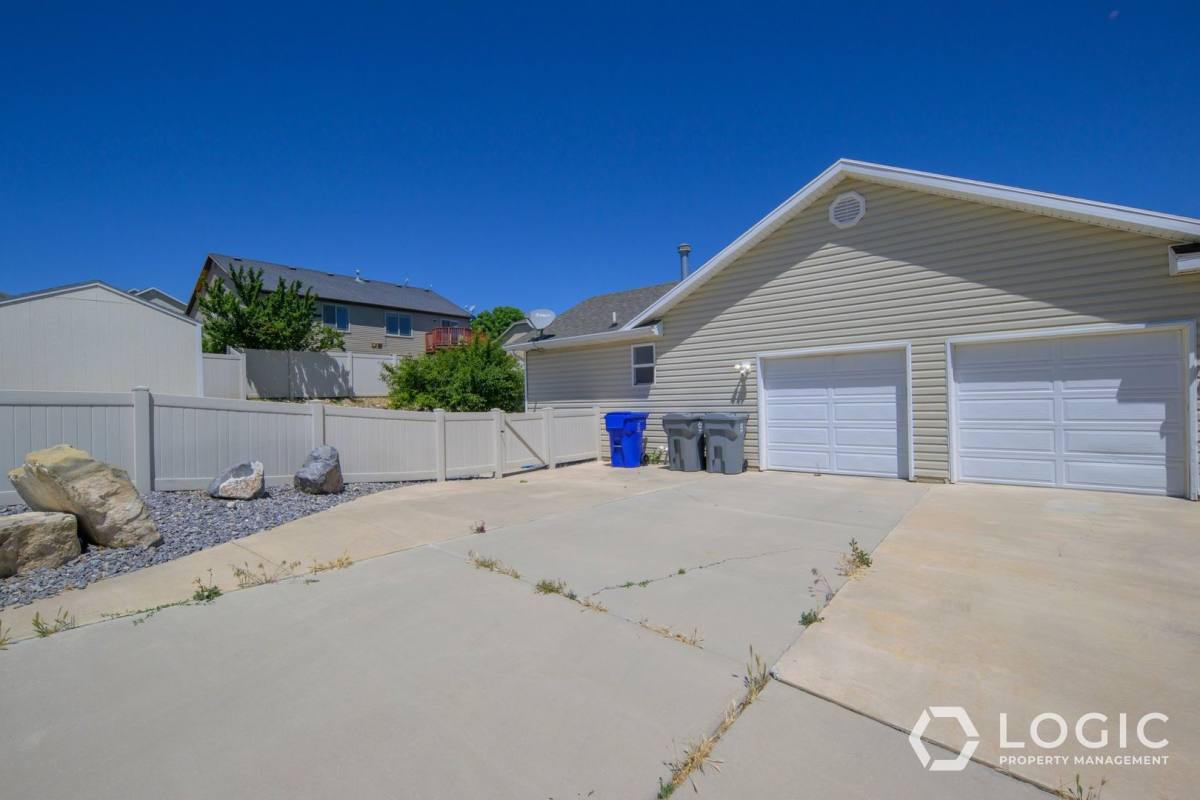 Apartment for rent at 3987 Lake Mountain Dr #DOWNSTAIRS, Saratoga Springs, UT 84045