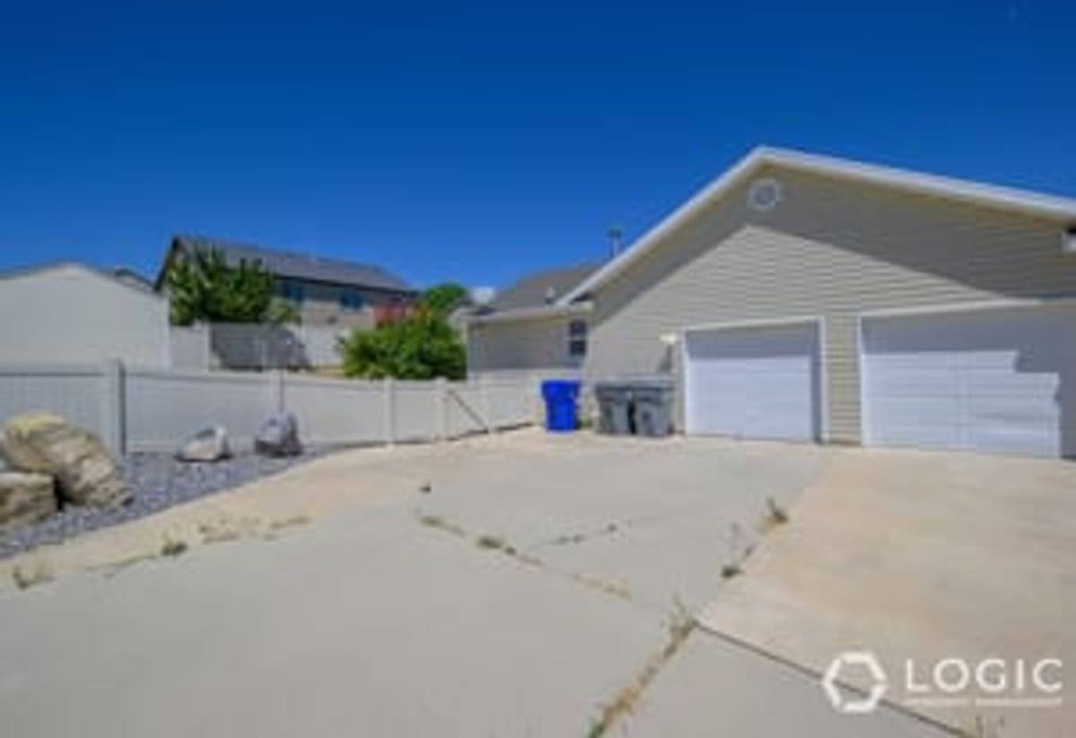 Apartment for rent at 3987 Lake Mountain Dr #DOWNSTAIRS, Saratoga Springs, UT 84045