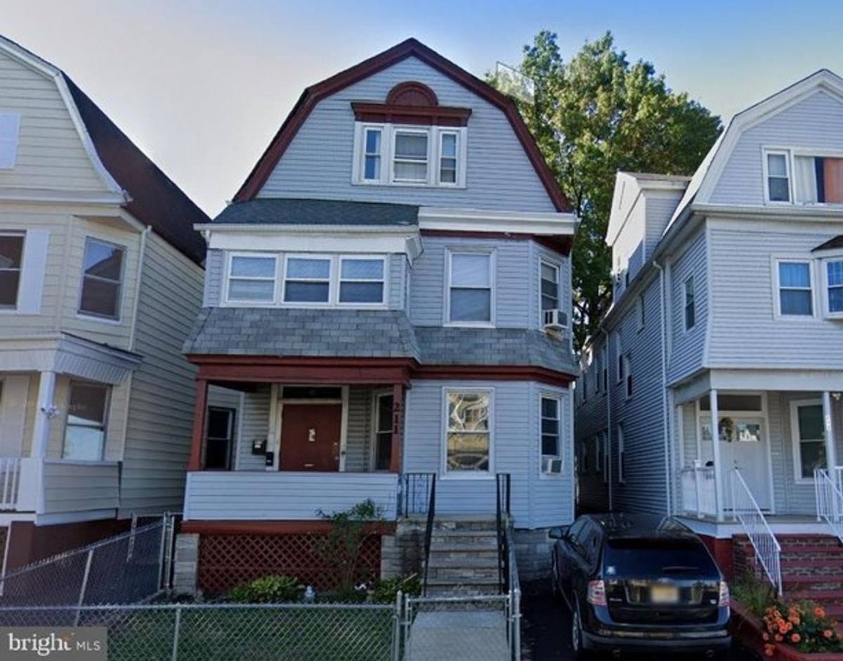 Apartment for rent at 211 N 19th St, East Orange, NJ 07017