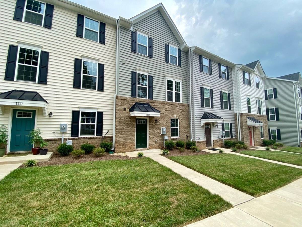 Townhouse for rent at 1119 Sunset Ave Extension, Charlottesville, VA 22903