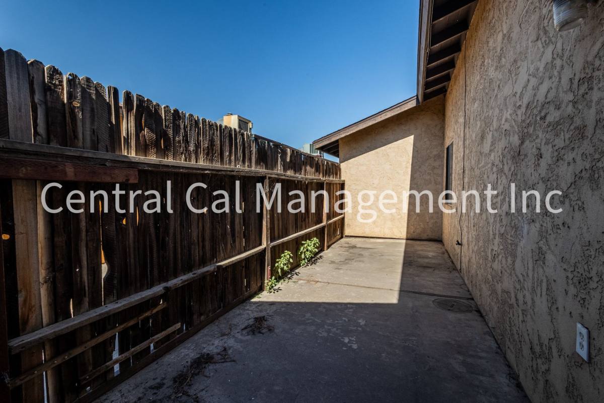 Apartment for rent at 6208 Stine Rd, Bakersfield, CA 93313