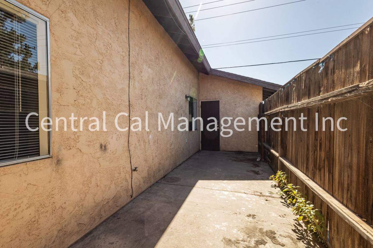 Apartment for rent at 6208 Stine Rd, Bakersfield, CA 93313