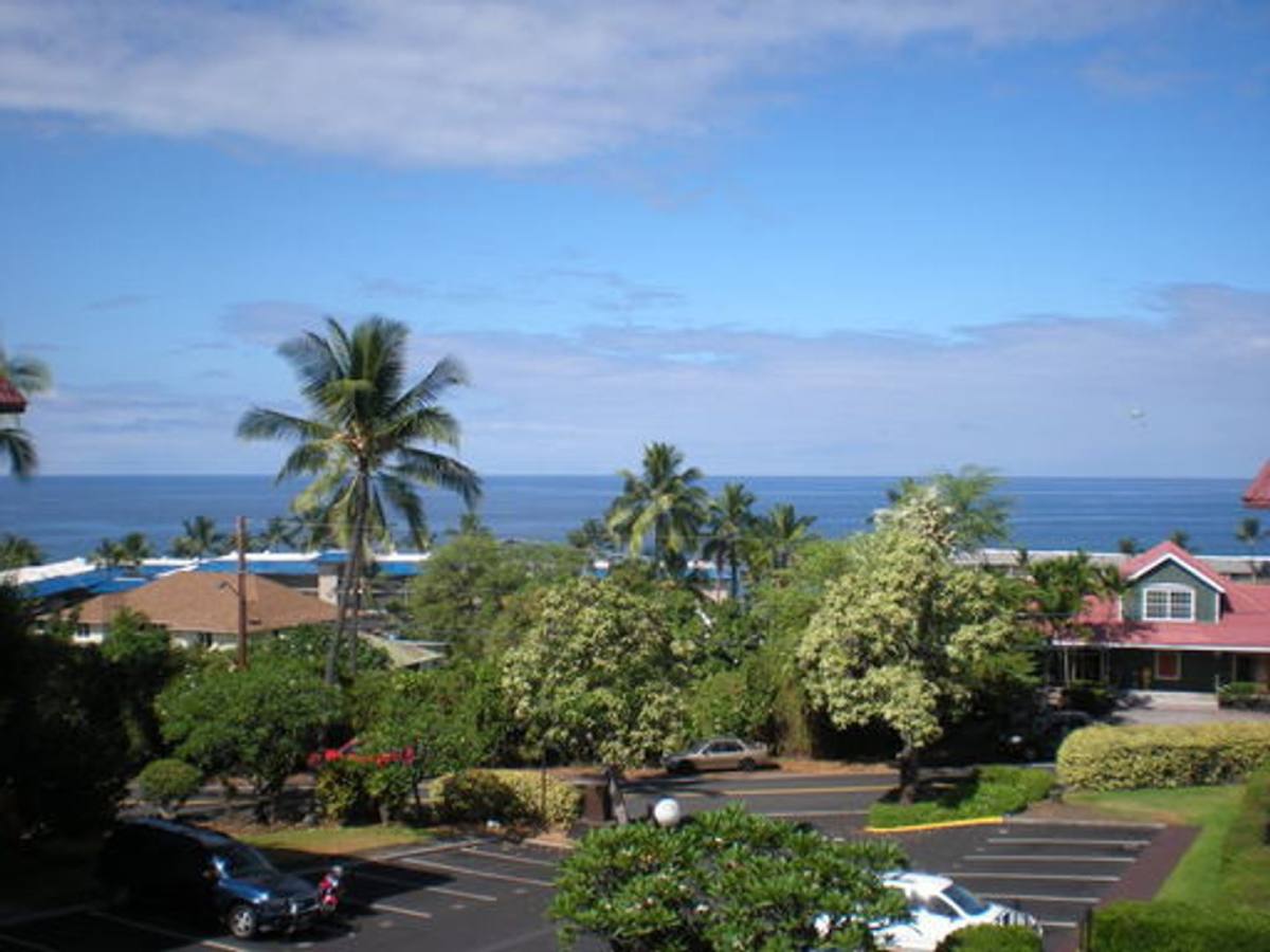 Condo for rent at 75-5873 Walua Rd, Kailua Kona, HI 96740