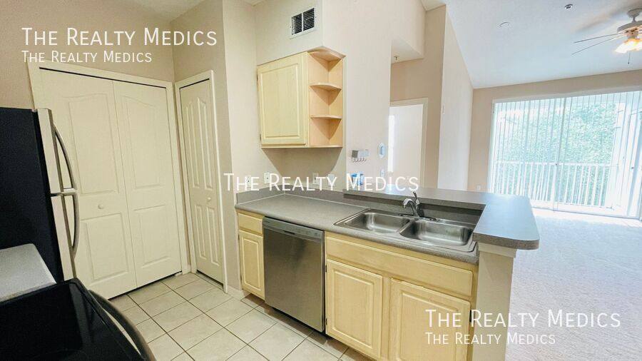 Condo for rent at 2718 Maitland Crossing Way #303, Orlando, FL 32810