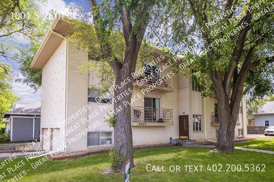 Apartment for rent at 1001 S 26th St #5, Lincoln, NE 68510
