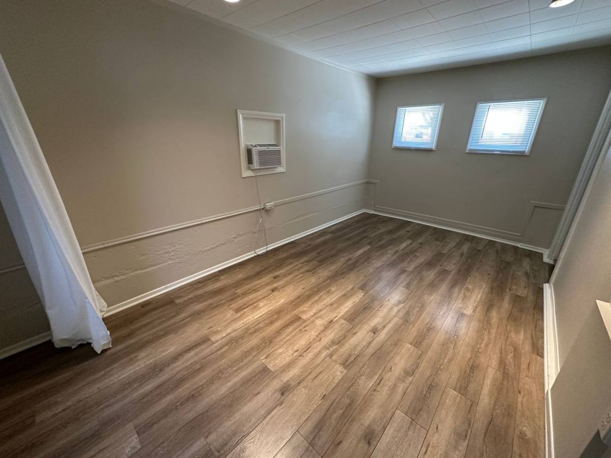 Apartment for rent at 204 S Grand St, Orange, CA 92866