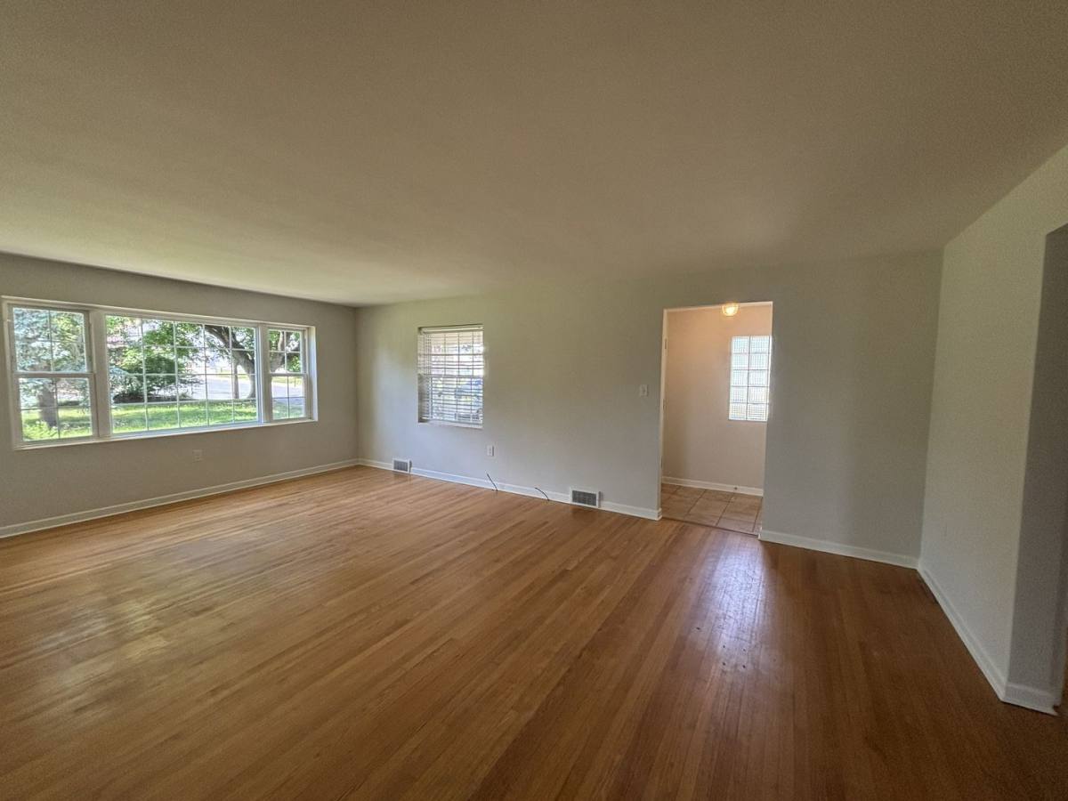 House for rent at 22 Macungie Ave, Emmaus, PA 18049